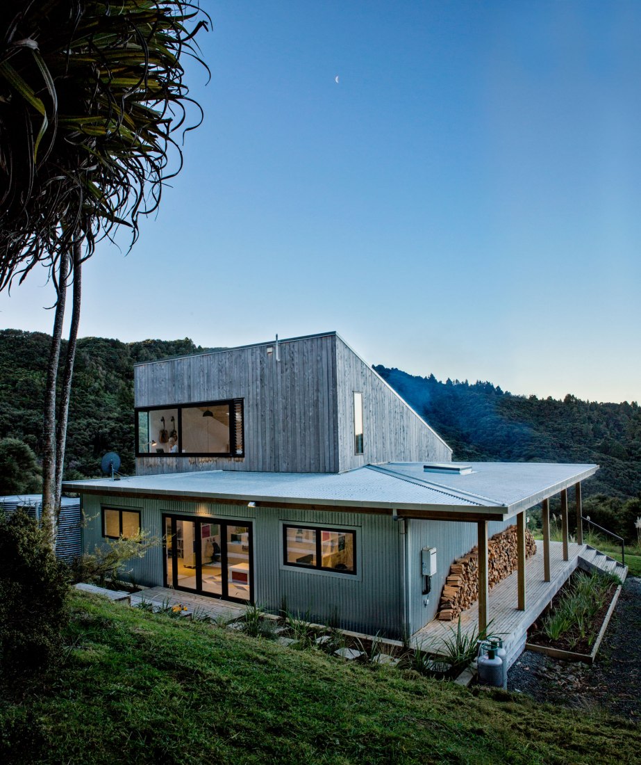Back Country House by LTD Architectural. Photograph © Jo Smith 