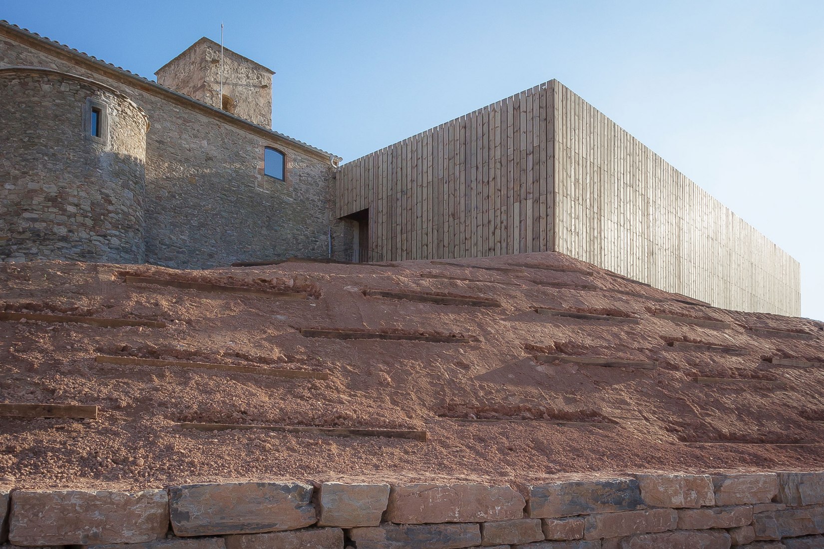Rectoría de Godmar por Puig · Mir. Fotografía por Carles Puig.
