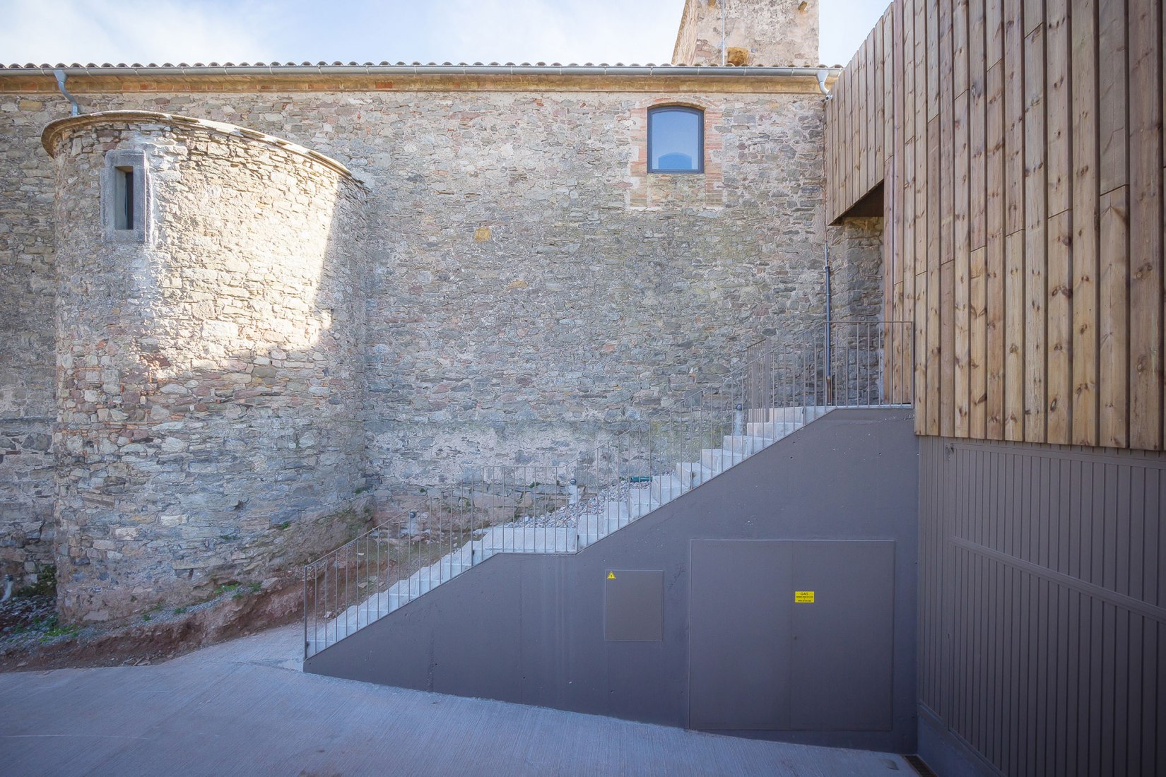 Rectoría de Godmar por Puig · Mir. Fotografía por Carles Puig.