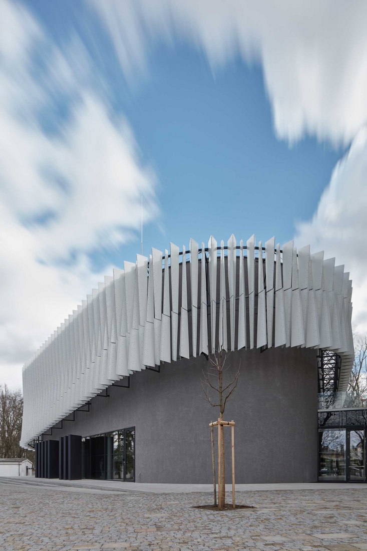 New lecture center VŠPJ by Qarta architektura. Photograph by BoysPlayNice