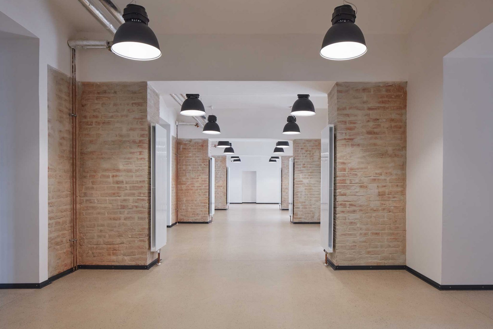 New lecture center VŠPJ by Qarta architektura. Photograph by BoysPlayNice