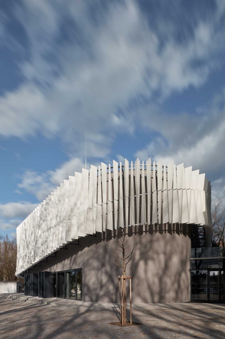 New lecture center VŠPJ by Qarta architektura. Photograph by BoysPlayNice
