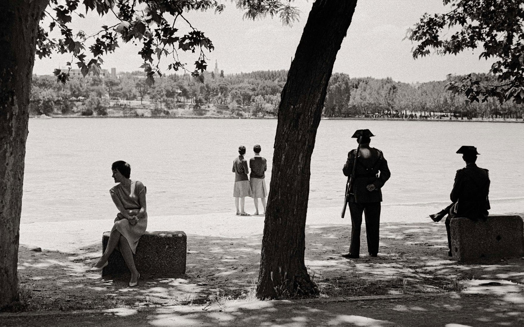 Casa de campo, 1961, por Ramón Masats/Editorial La Fábrica