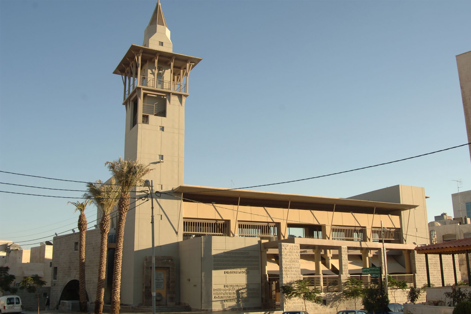 Abu Ghazaleh Mosque, Amman, Jordan, 2008. Photograph courtesy of Tamayouz Excellence Award.