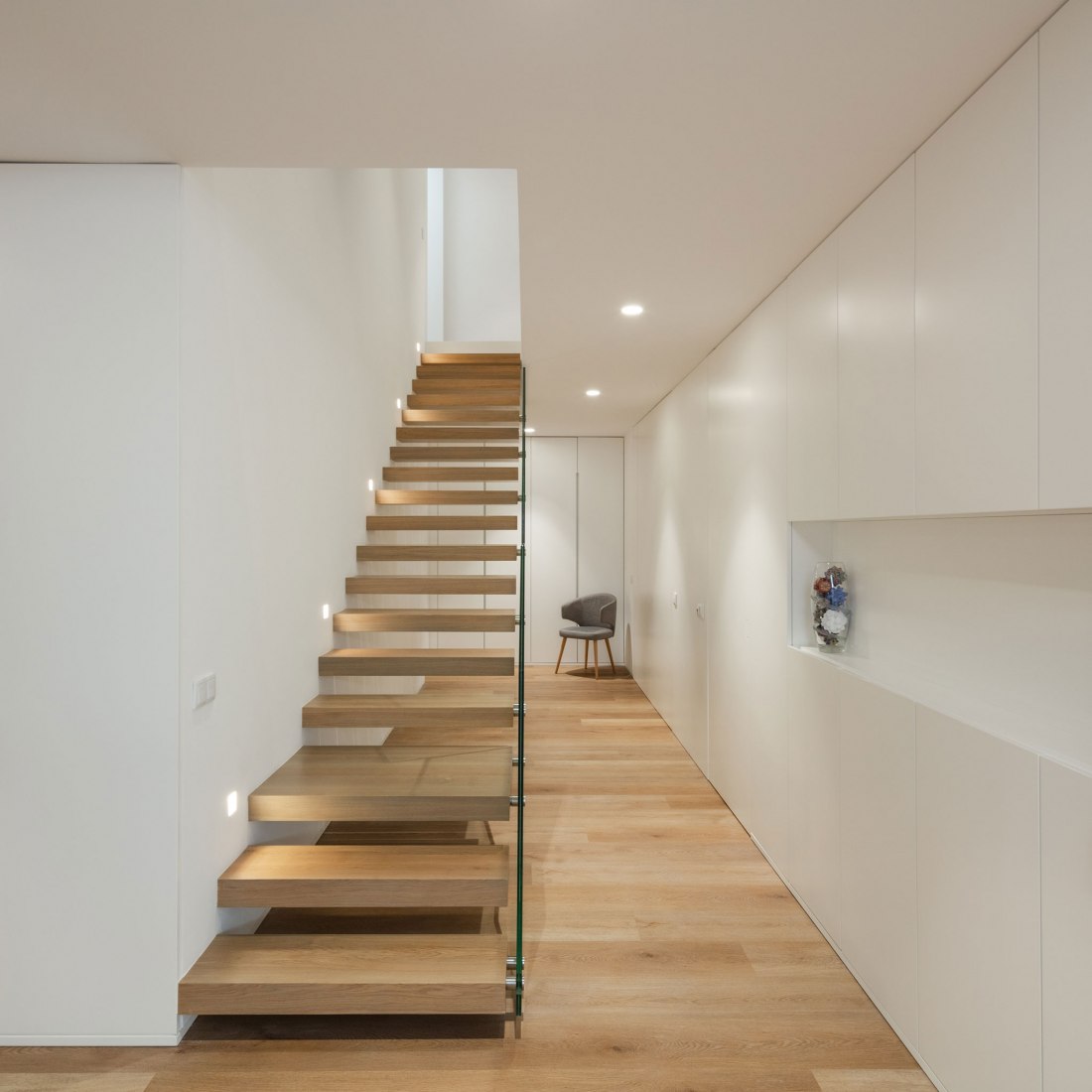 Senhora da Hora House por Raulino Silva. Fotografía por João Morgado