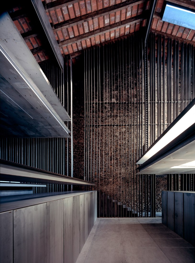 Row House, 2012, Olot, Girona, Spain. Rafael Aranda, Carme Pigem and Ramon Vilalta, 2017 Pritzker Architecture Prize Laureates. Image © Hisao Suzuki. Courtesy of the Pritzker Architecture Prize.