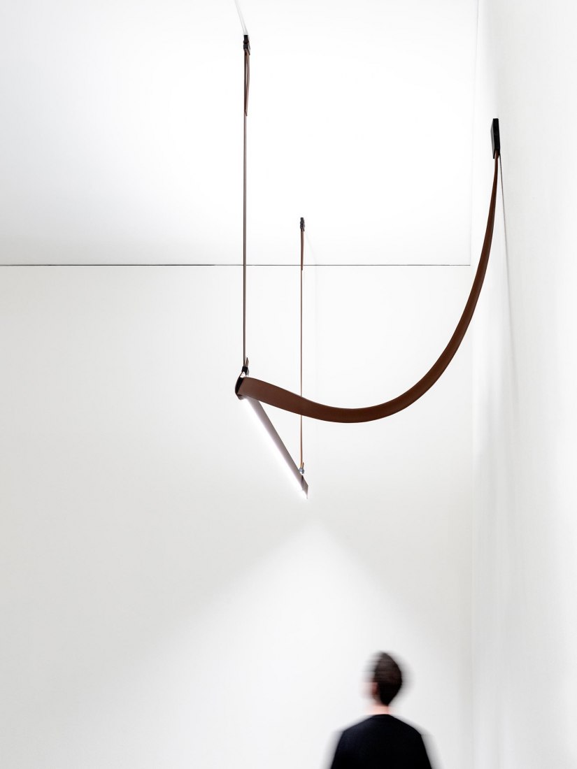 Belt por Ronan & Erwan Bouroullec para FLOS. Fotografía por Bouroullec