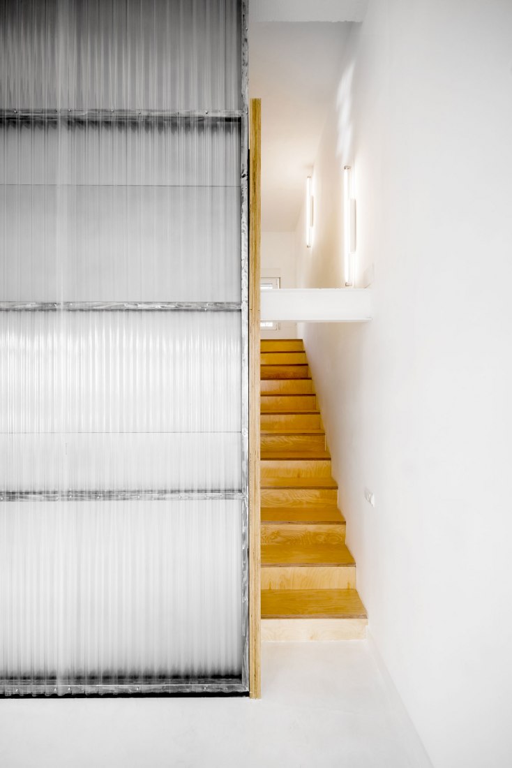 MULTIPLYING ARCHITECTURES (II). Loft Renovation by Idearch. Courtesy of the architects