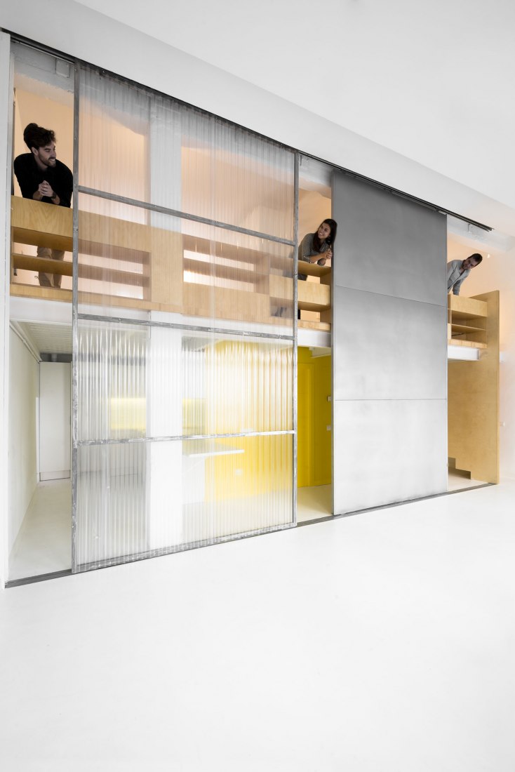 MULTIPLYING ARCHITECTURES (II). Loft Renovation by Idearch. Courtesy of the architects