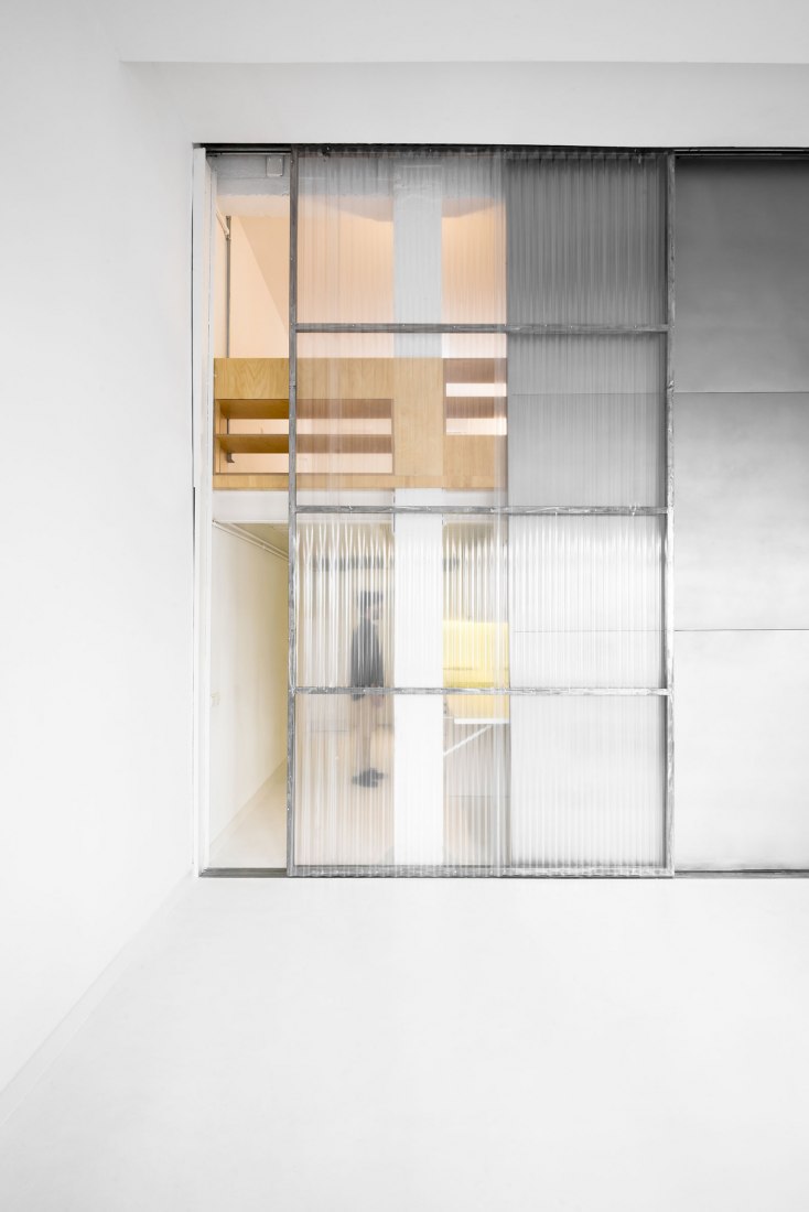 MULTIPLYING ARCHITECTURES (II). Loft Renovation by Idearch. Courtesy of the architects