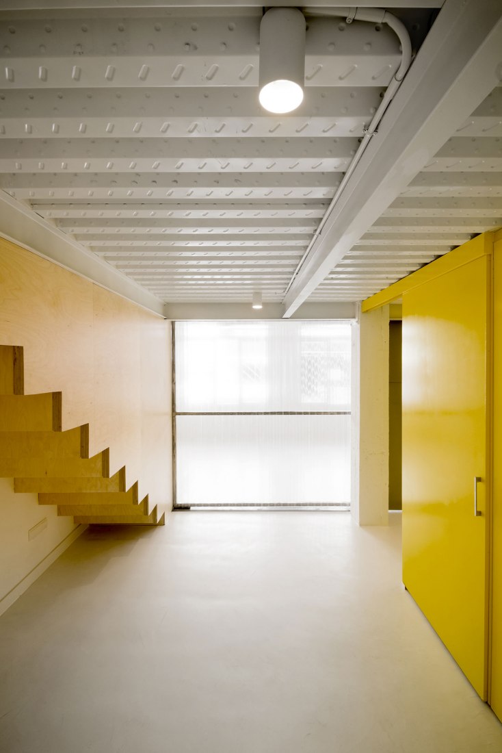 MULTIPLYING ARCHITECTURES (II). Loft Renovation by Idearch. Courtesy of the architects