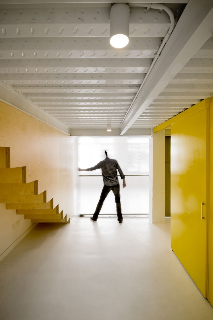 MULTIPLYING ARCHITECTURES (II). Loft Renovation by Idearch. Courtesy of the architects