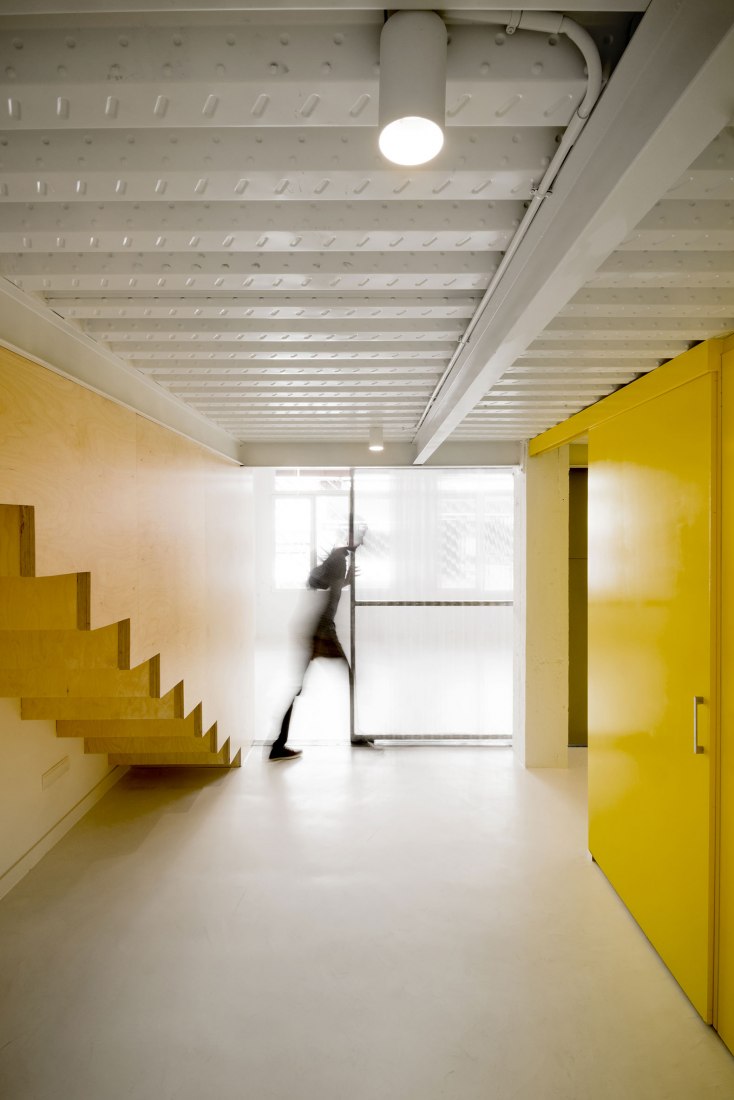 MULTIPLYING ARCHITECTURES (II). Loft Renovation by Idearch. Courtesy of the architects