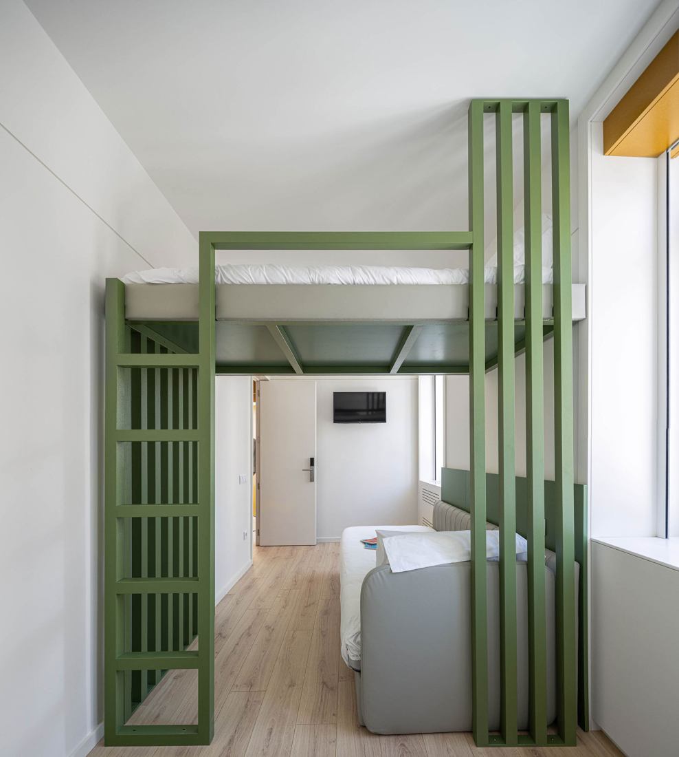 Edificio A’mar by REM’A. Photograph by Ivo Tavares Studio.
