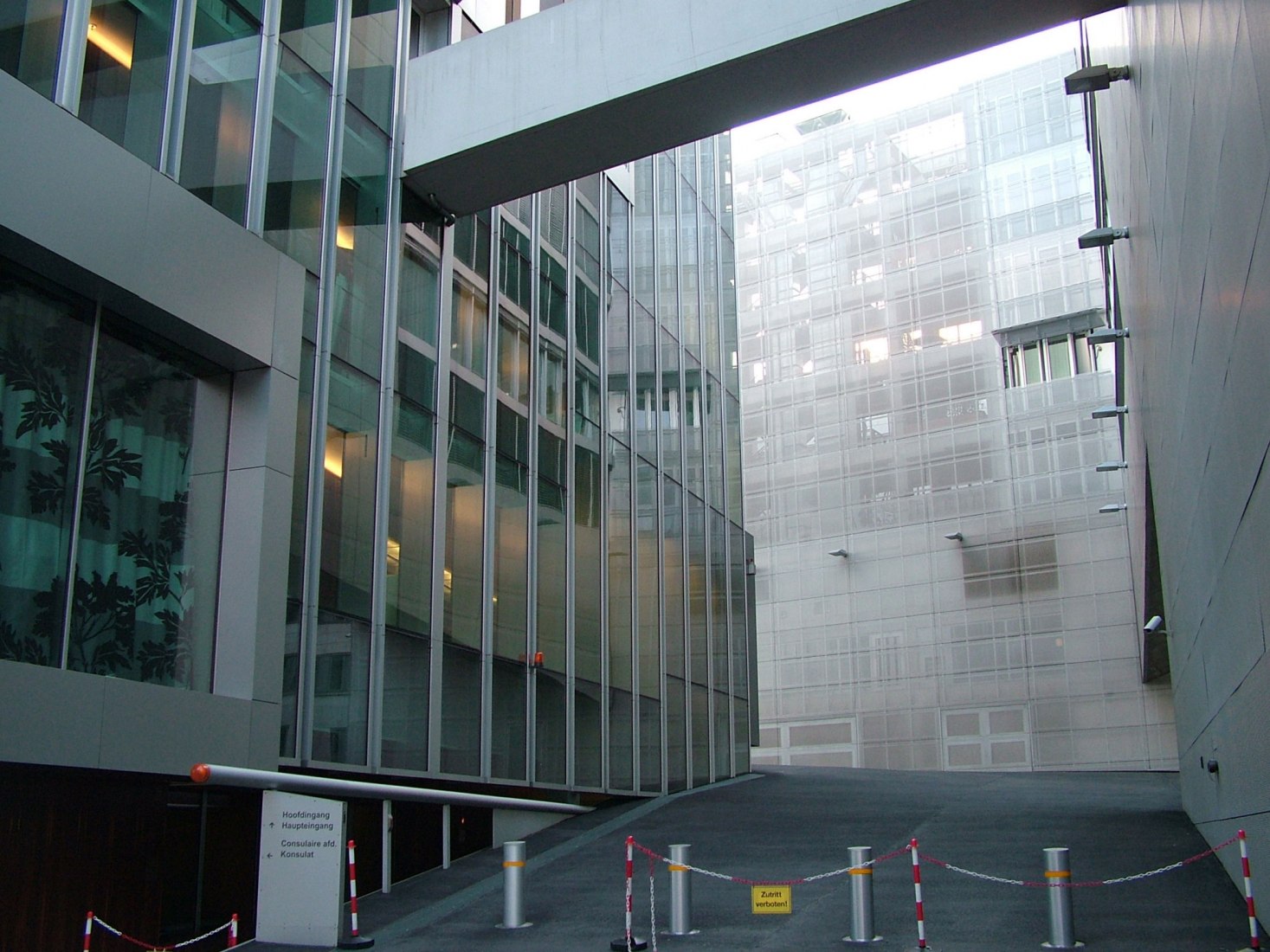 Embassy of the Netherlands in Berlin by OMA. Photograph by Ziko / CC BY-SA 3.0 (via Wikimedia Commons)