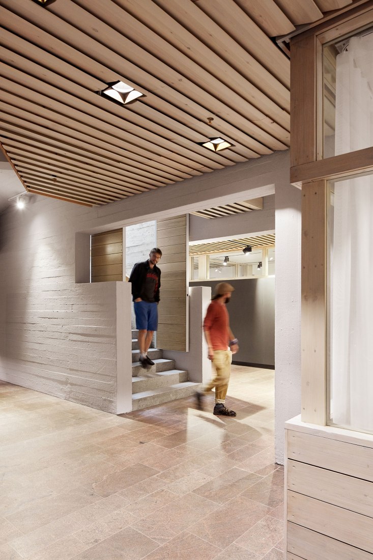 Vista Interior. Renovación del Edificio Principal de la Universidad Aalto por ALA Architects. Fotografía © Tuomas Uusheimo