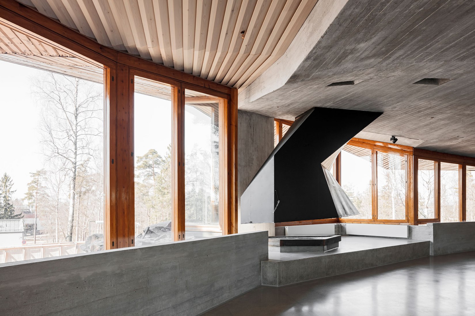 Vista Interior. Renovación del Edificio Principal de la Universidad Aalto por ALA Architects. Fotografía © Tuomas Uusheimo