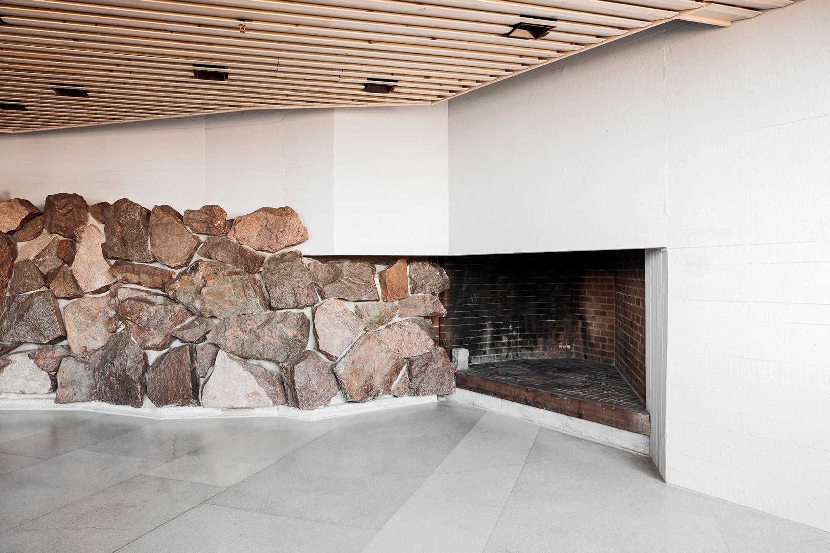 Vista Interior. Renovación del Edificio Principal de la Universidad Aalto por ALA Architects. Fotografía © Tuomas Uusheimoty Main Building by ALA Architects. Photograph © Tuomas Uusheimo