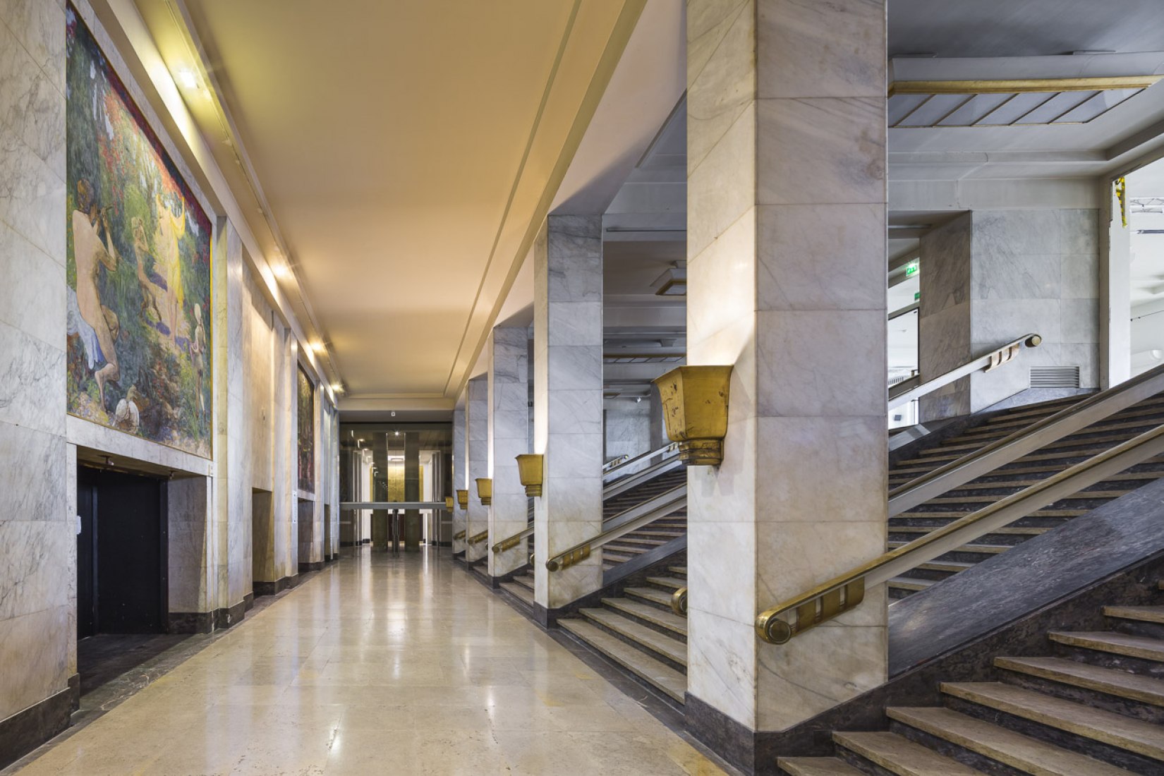 Renovation of the Théâtre National de Chaillot by Brossy & Associates. Photograph © Sergio Grazia