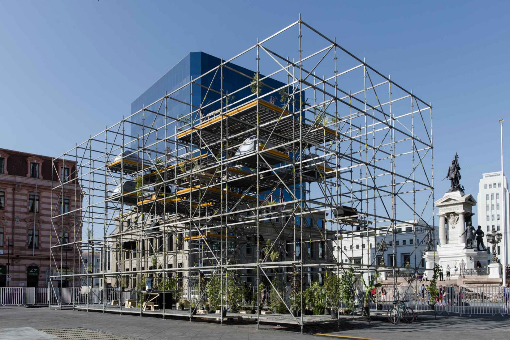 Exterior view. FAV Pavillion by República Portatil. Photography © Gino Zavala Bianchi