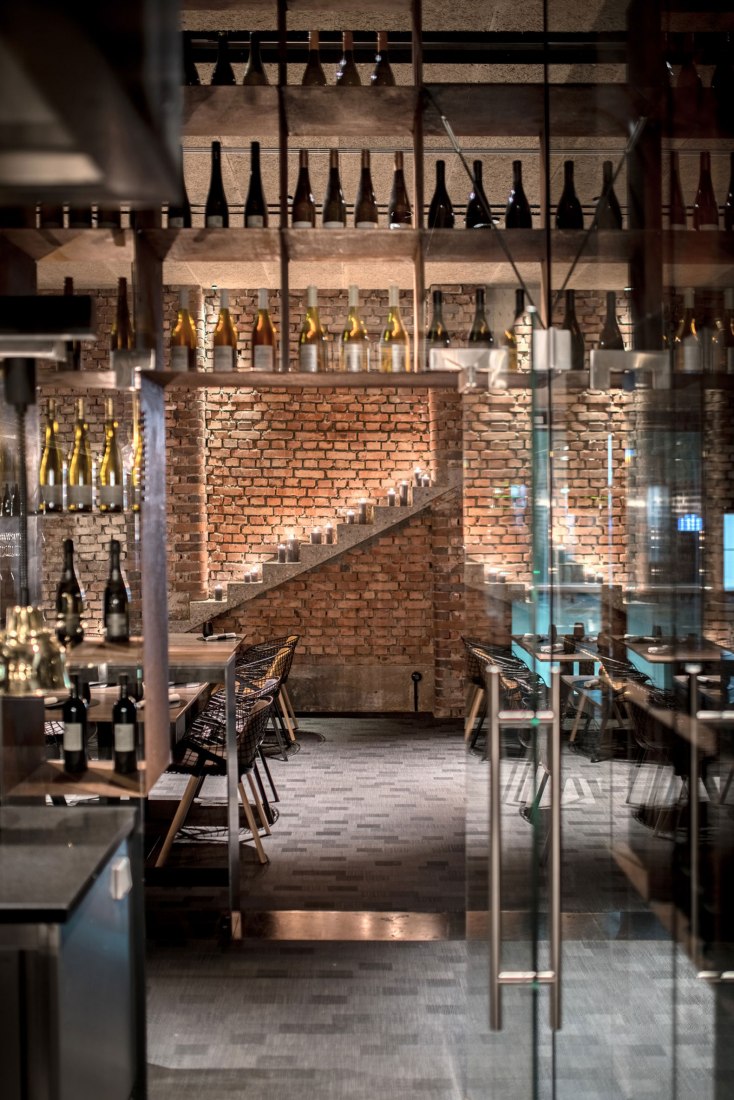 Vista interior. Restaurant “[Wer ist] Stratmann?” by smartvoll. Photography by Andriy Bezuglov