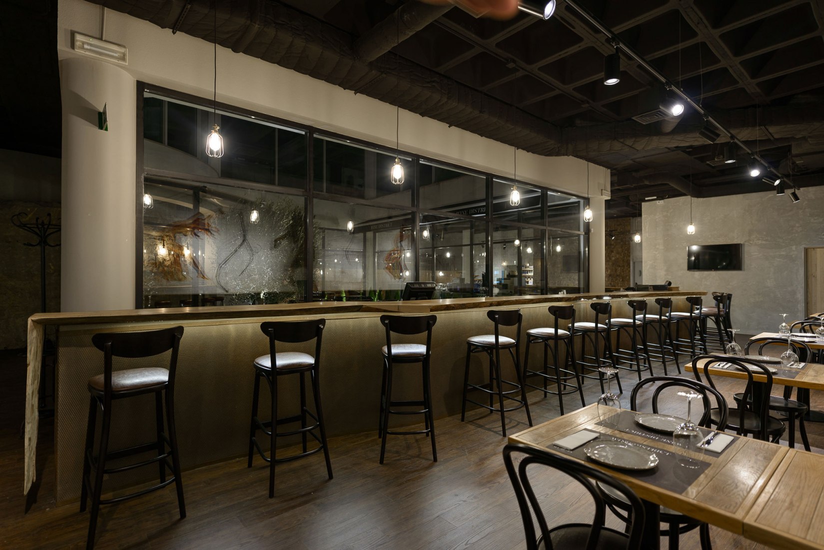 Bar Wine District por Arq Tailor's. Fotografía @ Ricardo Oliveira alves