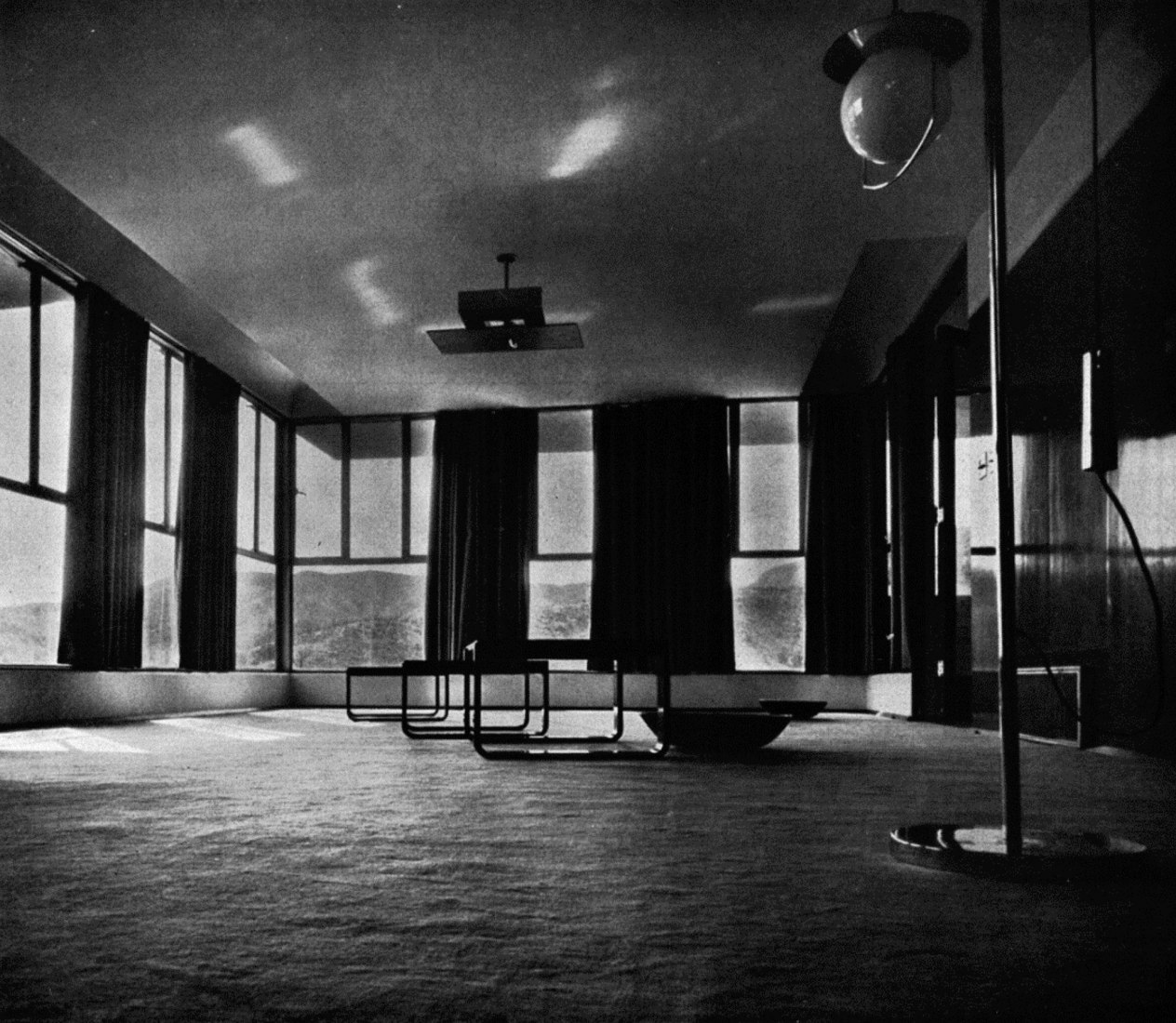 Richard Neutra's Lovell Health House, for sale The Strength of