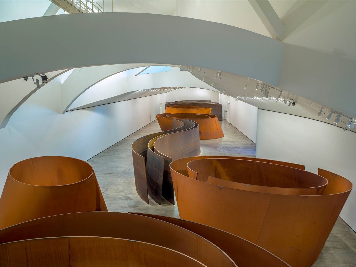 Richard Serra, Snake, 1994-97, and The Matter of Time, 1994-2005. Guggenheim Bilbao Museum, Bilbao, Spain.