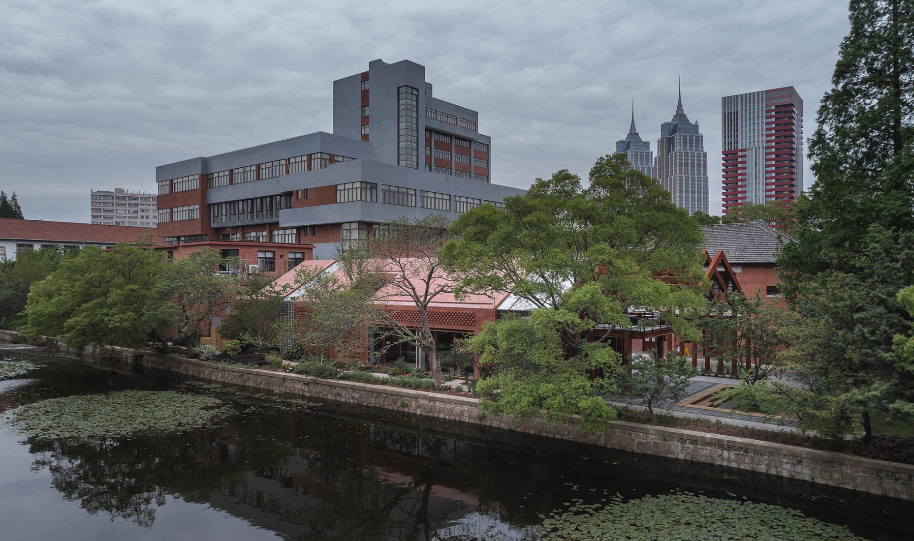 Liva Riverside Book Bar by Lacime Architects. Photograph by Qianxi Zhang.