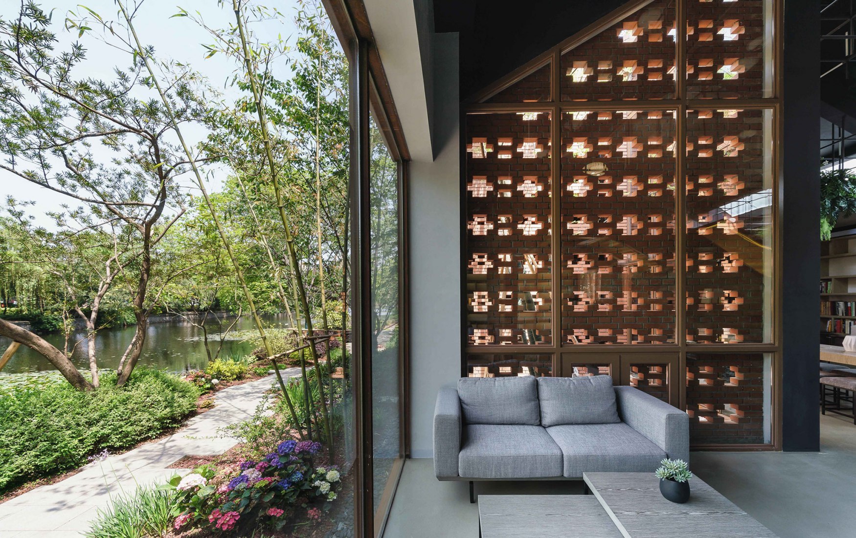 Liva Riverside Book Bar by Lacime Architects. Photograph by Qianxi Zhang.