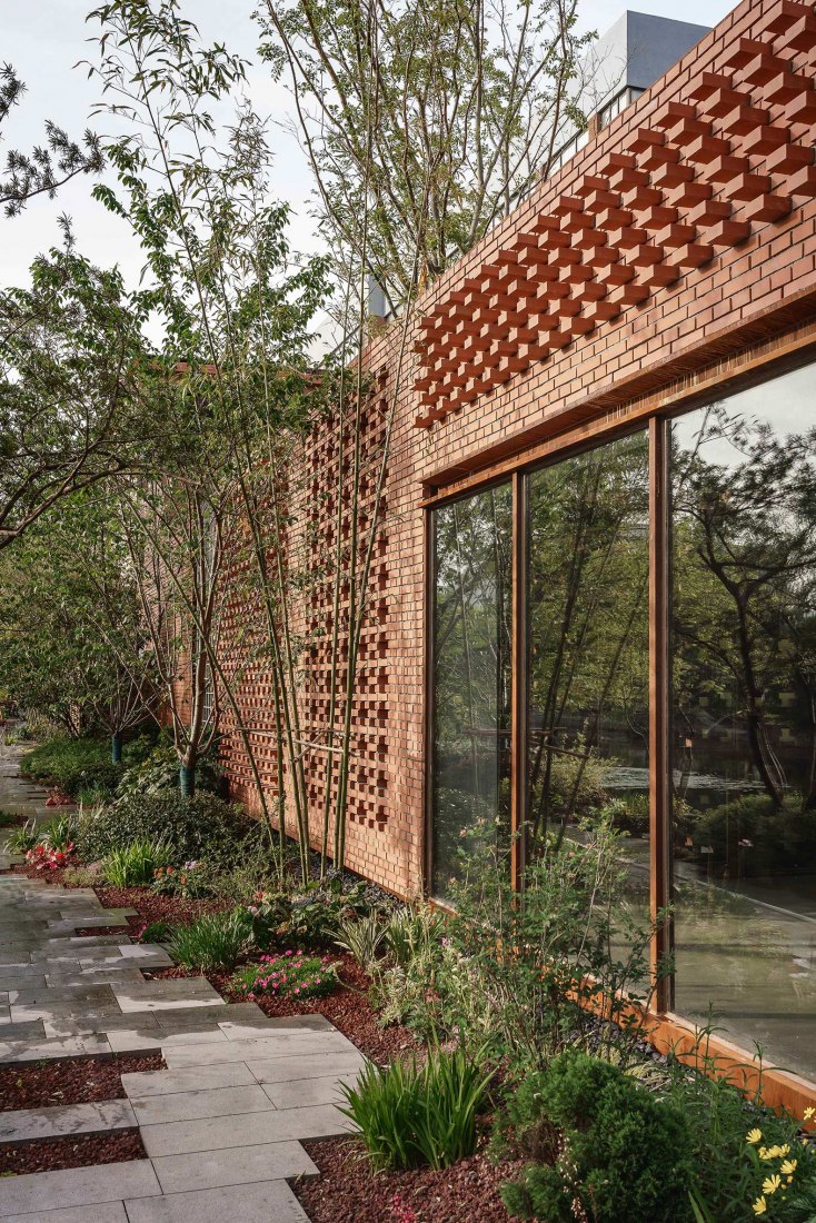 Liva Riverside Book Bar by Lacime Architects. Photograph by Qianxi Zhang.