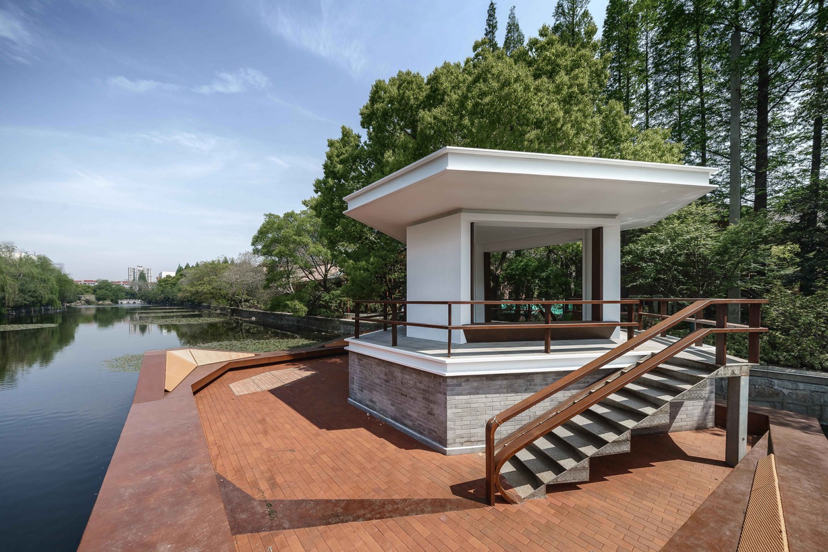 Liva Riverside Book Bar by Lacime Architects. Photograph by Qianxi Zhang.