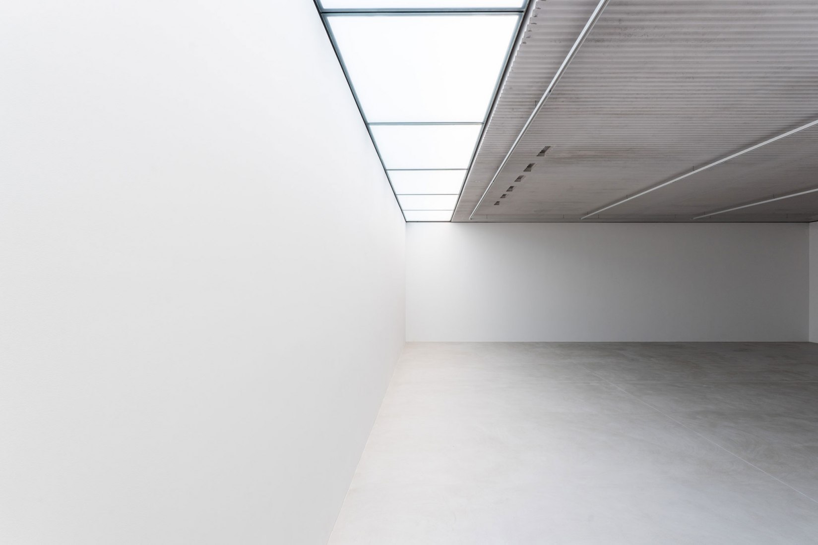 Extension of the Xavier Hufkens headquarters by Robbrecht en Daem. Photograph by HV-studio.