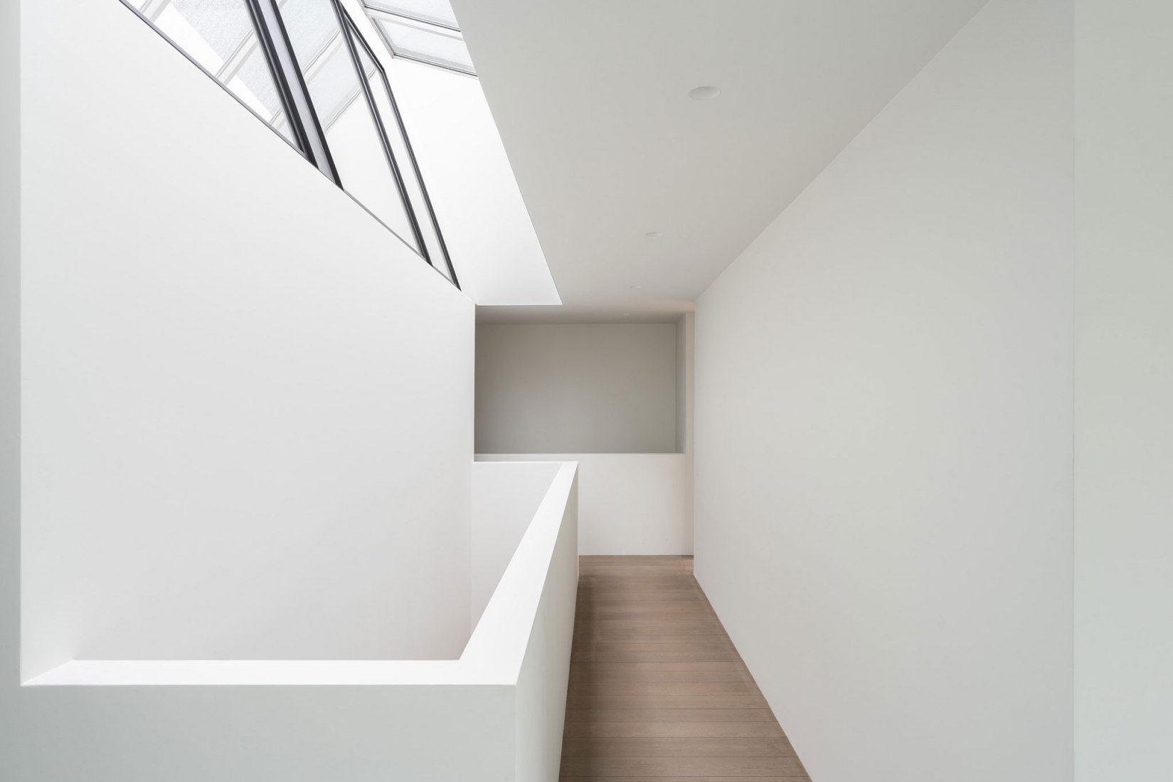 Extension of the Xavier Hufkens headquarters by Robbrecht en Daem. Photograph by HV-studio.