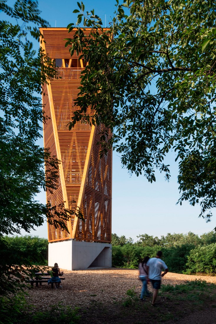Lookout Tower by Robert Gutowski Architects. Photograph by Bálint Jaksa.
