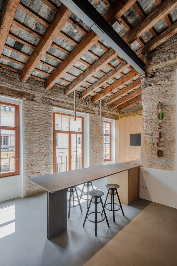 Interior. Apartment Musico Iturbi by Roberto di Donato Architecture. Photograph © Joao Morgado