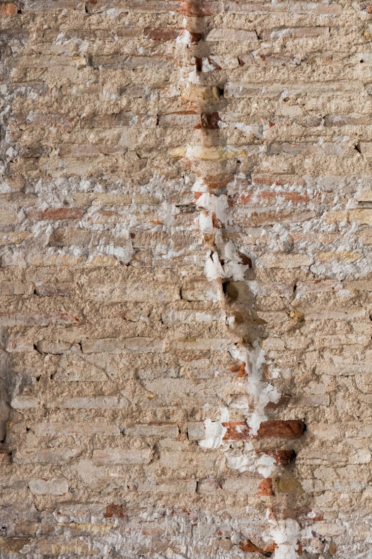 Detail. Apartment Musico Iturbi by Roberto di Donato Architecture. Photograph © Joao Morgado