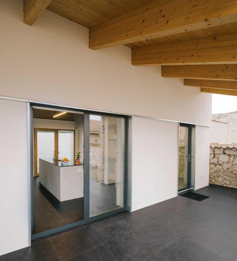 Casa FRU por Roberto Lebrero and Borja Gómez. Fotografía por Miguel de Guzmán, Rocío Romero.