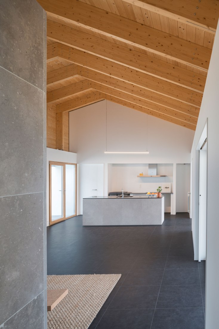 Casa FRU por Roberto Lebrero and Borja Gómez. Fotografía por Miguel de Guzmán, Rocío Romero.