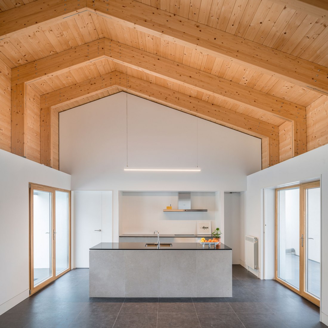 Casa FRU por Roberto Lebrero and Borja Gómez. Fotografía por Miguel de Guzmán, Rocío Romero.