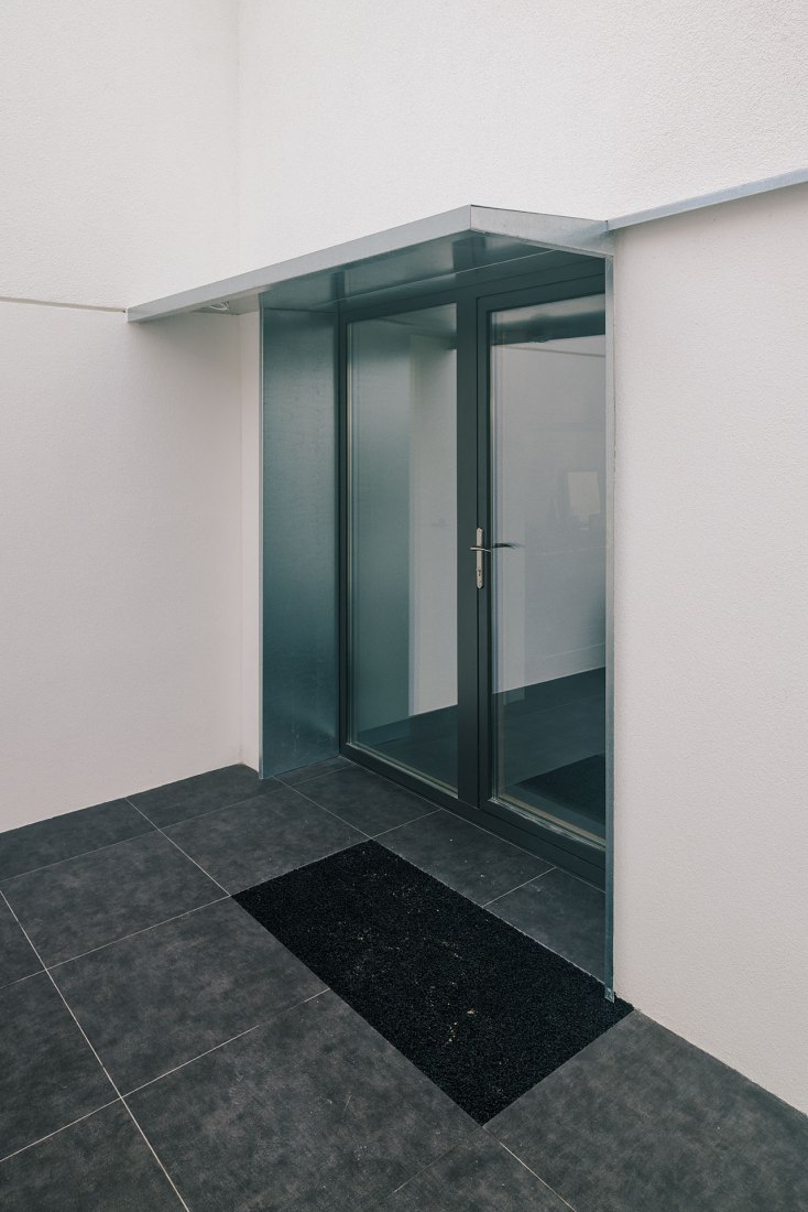 Casa FRU por Roberto Lebrero and Borja Gómez. Fotografía por Miguel de Guzmán, Rocío Romero.