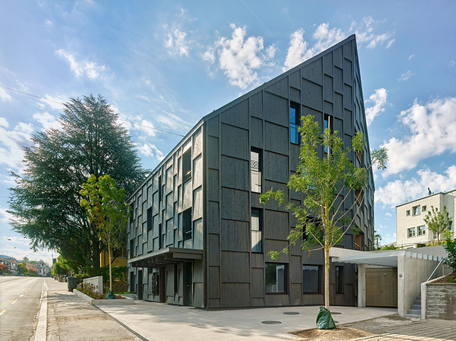 Edificio L329 por Rossetti+Wyss Architekten. Fotografía por Jürg Zimmermann.