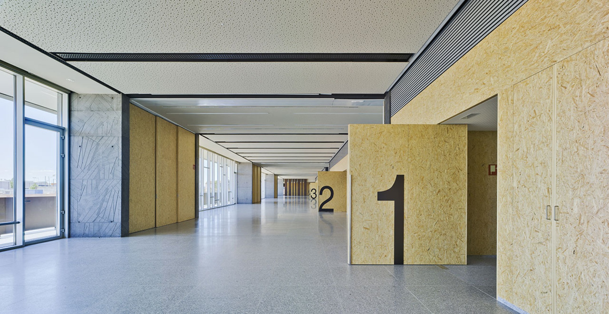 Interior. IT offices + classroom building by Rstudio arquitectura. Photography © David Frutos.