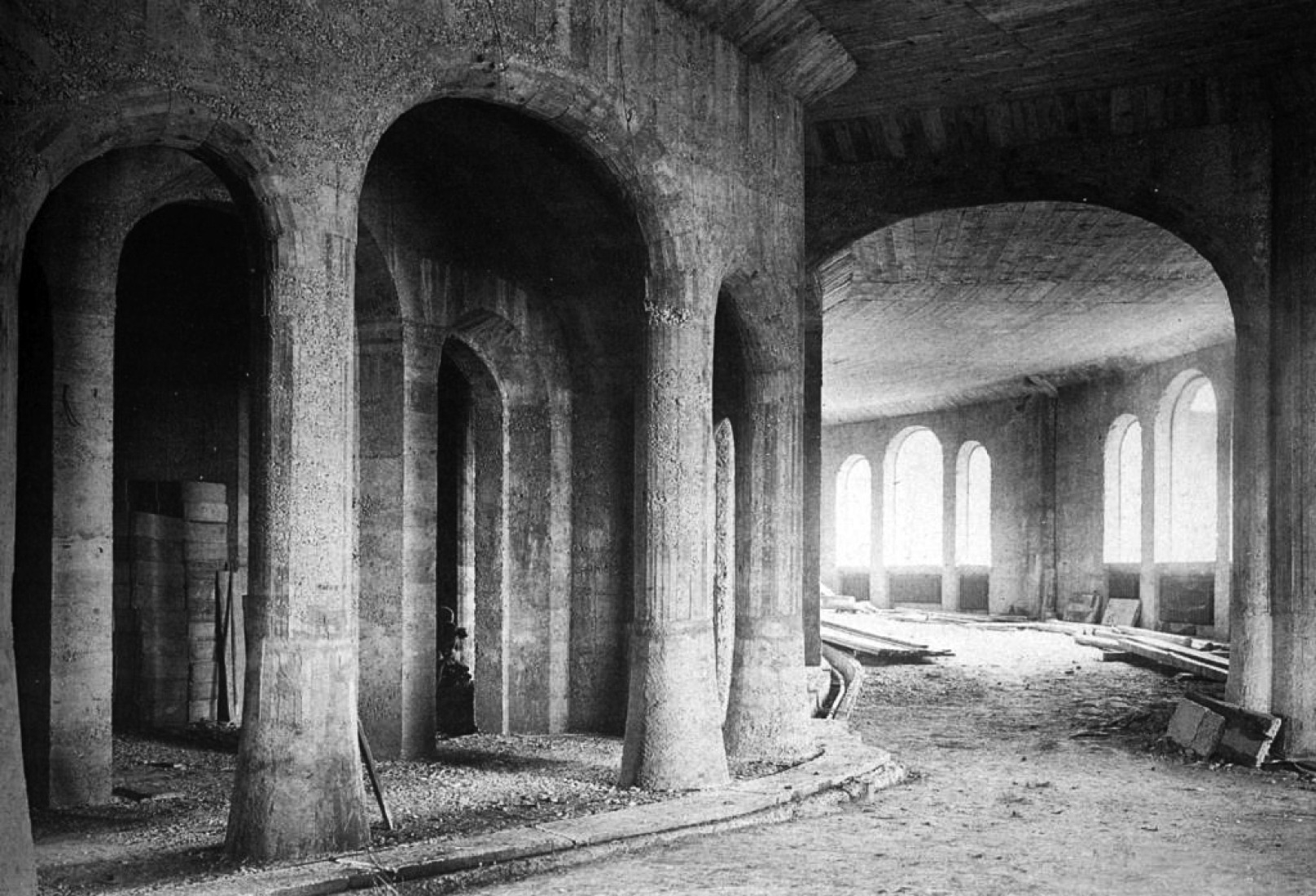 Inteior view. The first Goetheanum. At the edge of expressionism: Rudolf Steiner.  Photography © Courtesy of Rudolf Steiner Web.