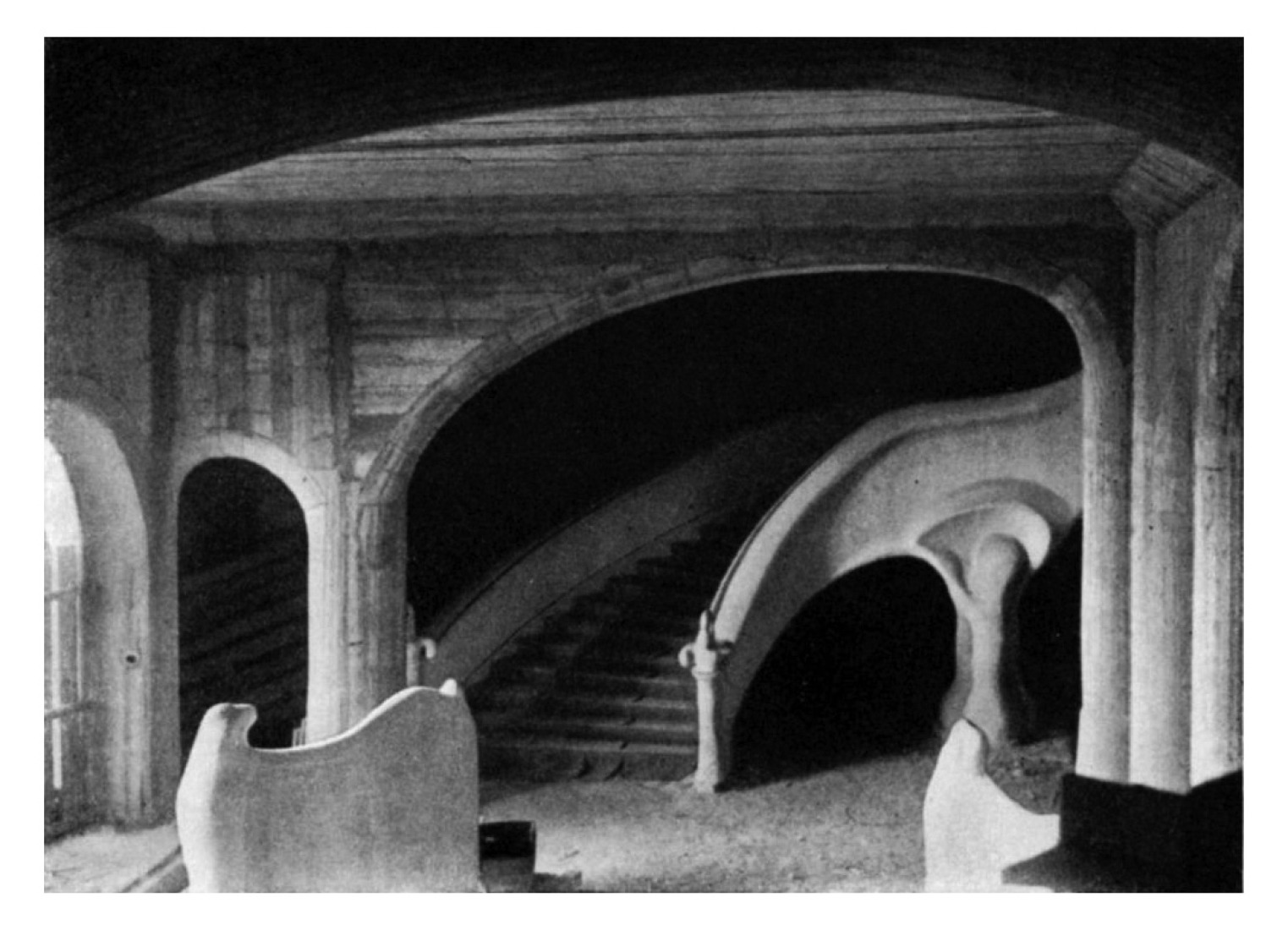 Inteior view. The first Goetheanum. At the edge of expressionism: Rudolf Steiner.  Photography © Courtesy of Rudolf Steiner Web.