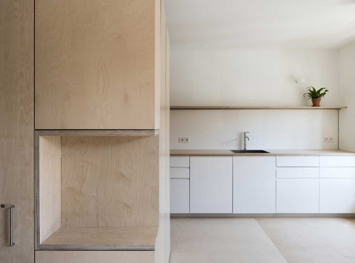 AZ404 House renovation by Ruiz Pardo - Nebreda. Photograph by Jesús Granada
