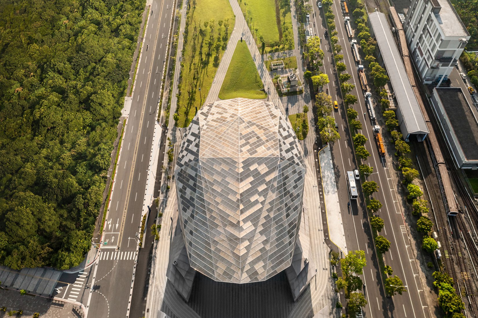 Centro de Música de Taipei por RUR Architecture DPC. Fotografía por Yana Zhezhela + Alek Vatagin.