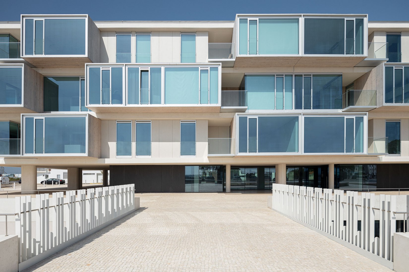 ORIZZONT Building by Rvdm Arquitectos. Photograph by Ivo Tavares Studio.