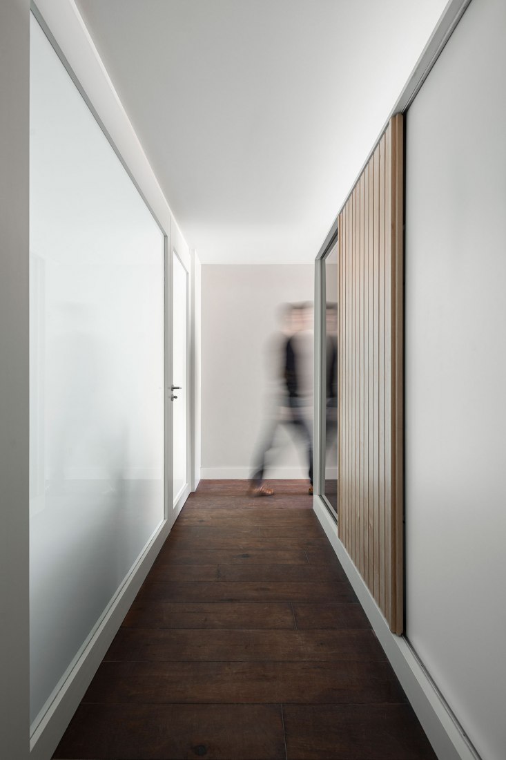 ORIZZONT Building by Rvdm Arquitectos. Photograph by Ivo Tavares Studio.