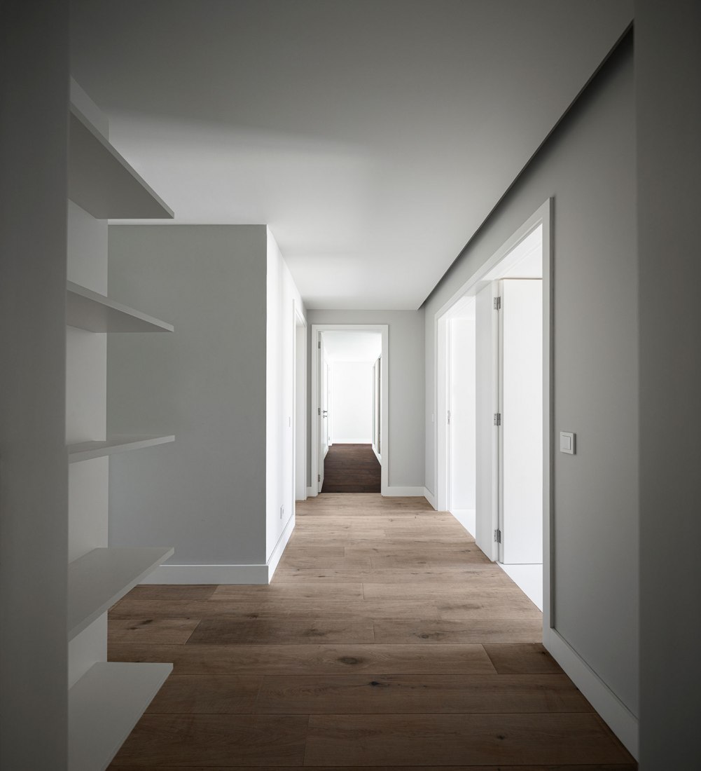 ORIZZONT Building by Rvdm Arquitectos. Photograph by Ivo Tavares Studio.